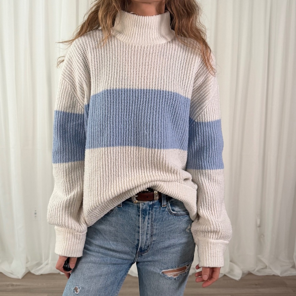 Hippie Rose Striped Sweater‎ Cream Blue Oversized Cozy Knit Relaxed Fit Size L